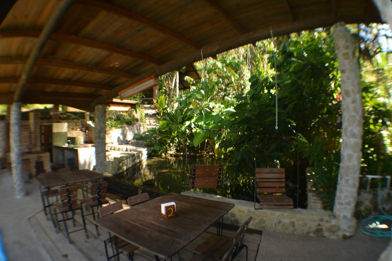 Omega Tours Eco-Jungle Lodge La Ceiba Exterior photo
